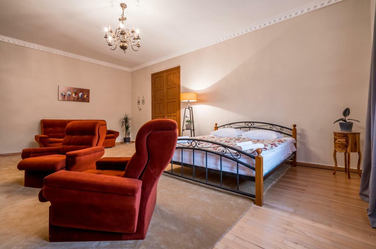 Rivendell Hotell Borjomi Eksteriør bilde