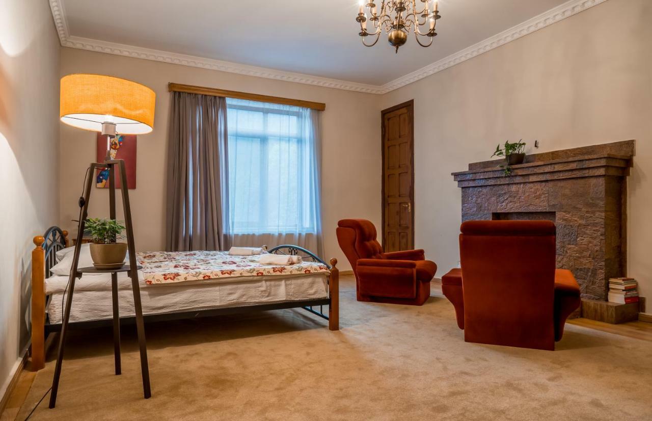 Rivendell Hotell Borjomi Eksteriør bilde