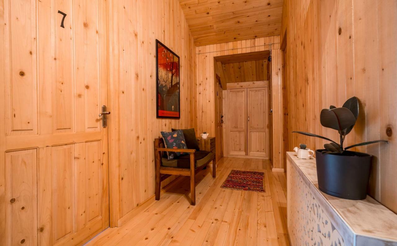 Rivendell Hotell Borjomi Eksteriør bilde